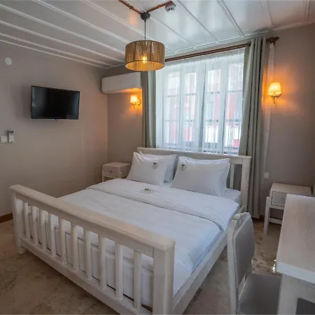 Oliva Cunda Hotel